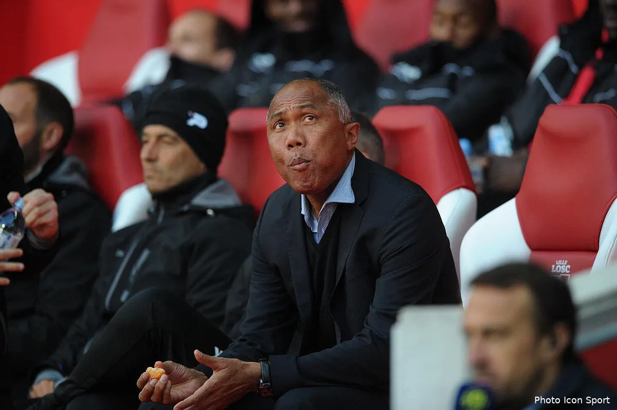 asse en avant les verts foncent sur la piste kombouare iconsport fer 220417 11 06179296