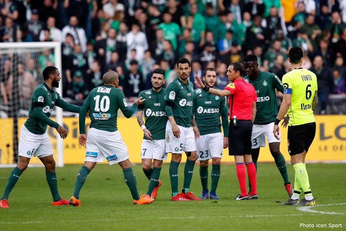 asse faites taire khazri gasset n en peut plus khazri 16247717