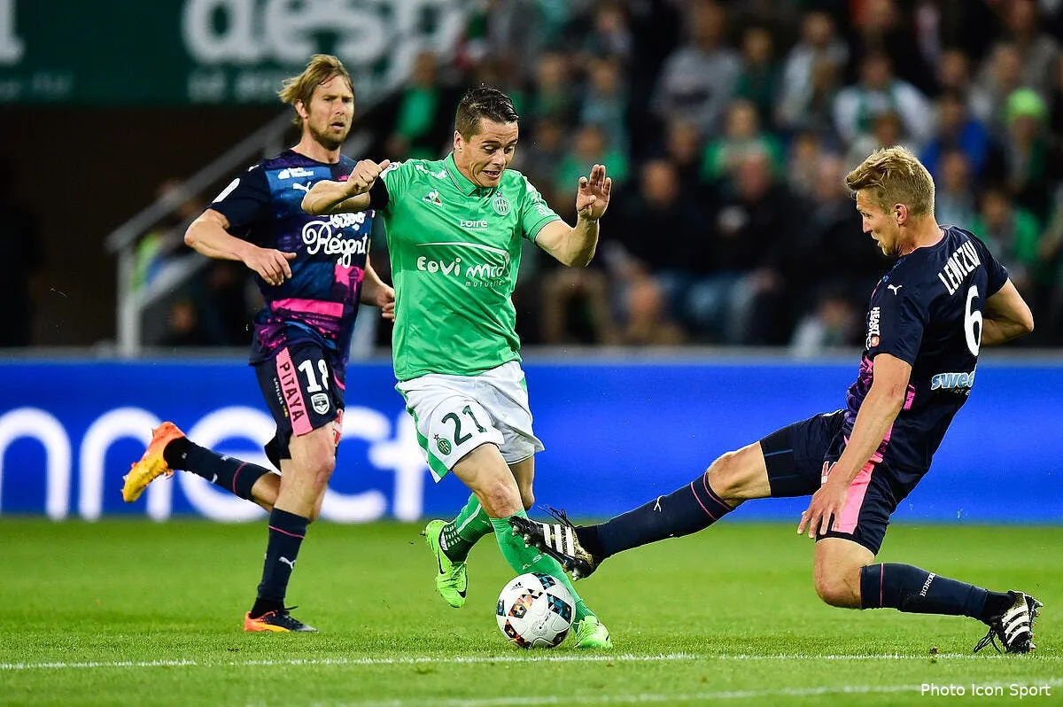 asse fcgb pierre menes sort la double lame contre l arbitre iconsport laf 050517 01 12178994