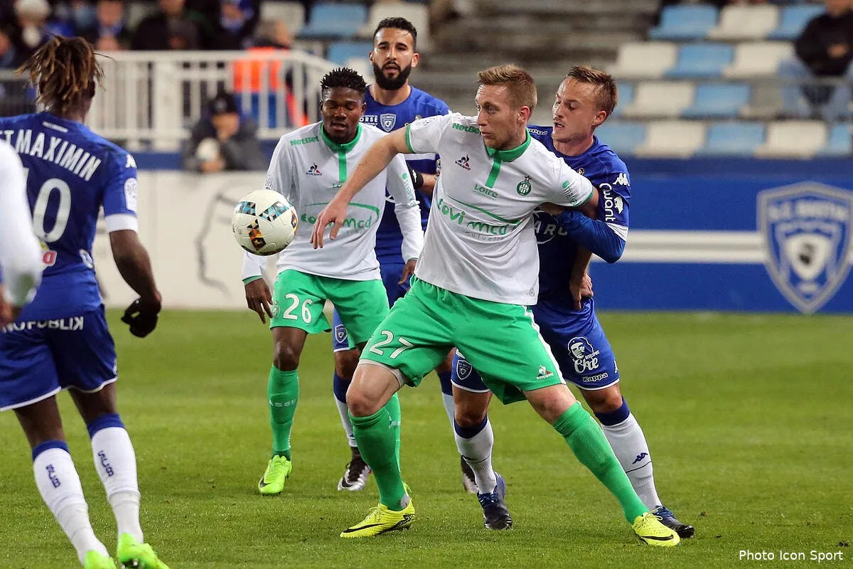 asse galter enrage contre son attaque en carton iconsport dum 040317 03 31172758