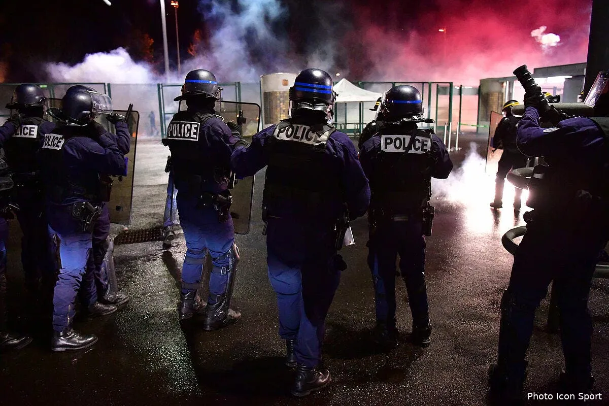 asse geoffroy guichard un stade de plus en plus inquietant icon win 151217 01 32840277755