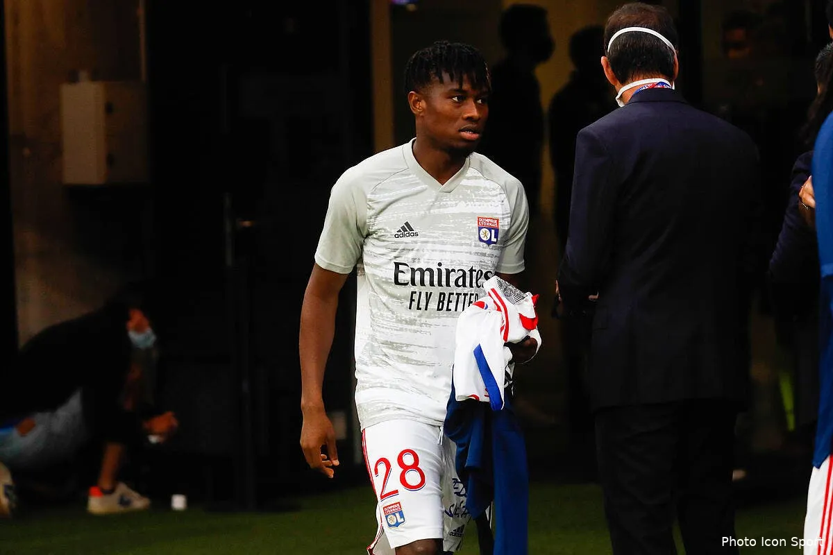 asse kone ne lachera pas lyon pour signer chez les verts icon 25i9147 copie291857