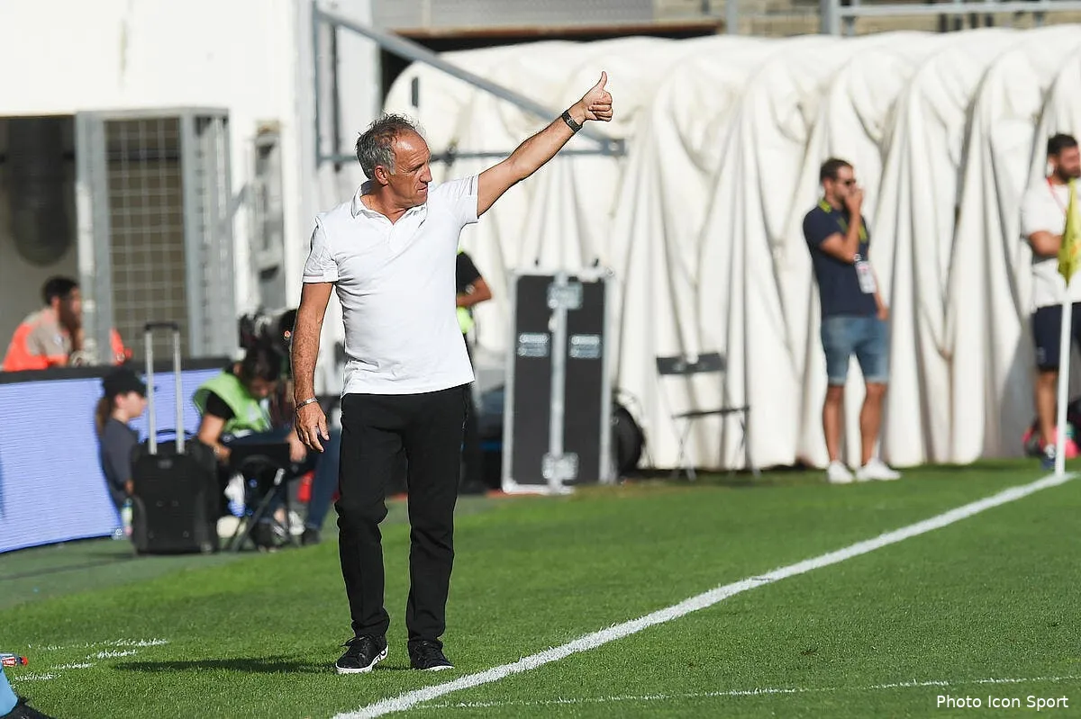 asse la lucidite de printant sur son avenir en vert icon adim 290919 45 32265853