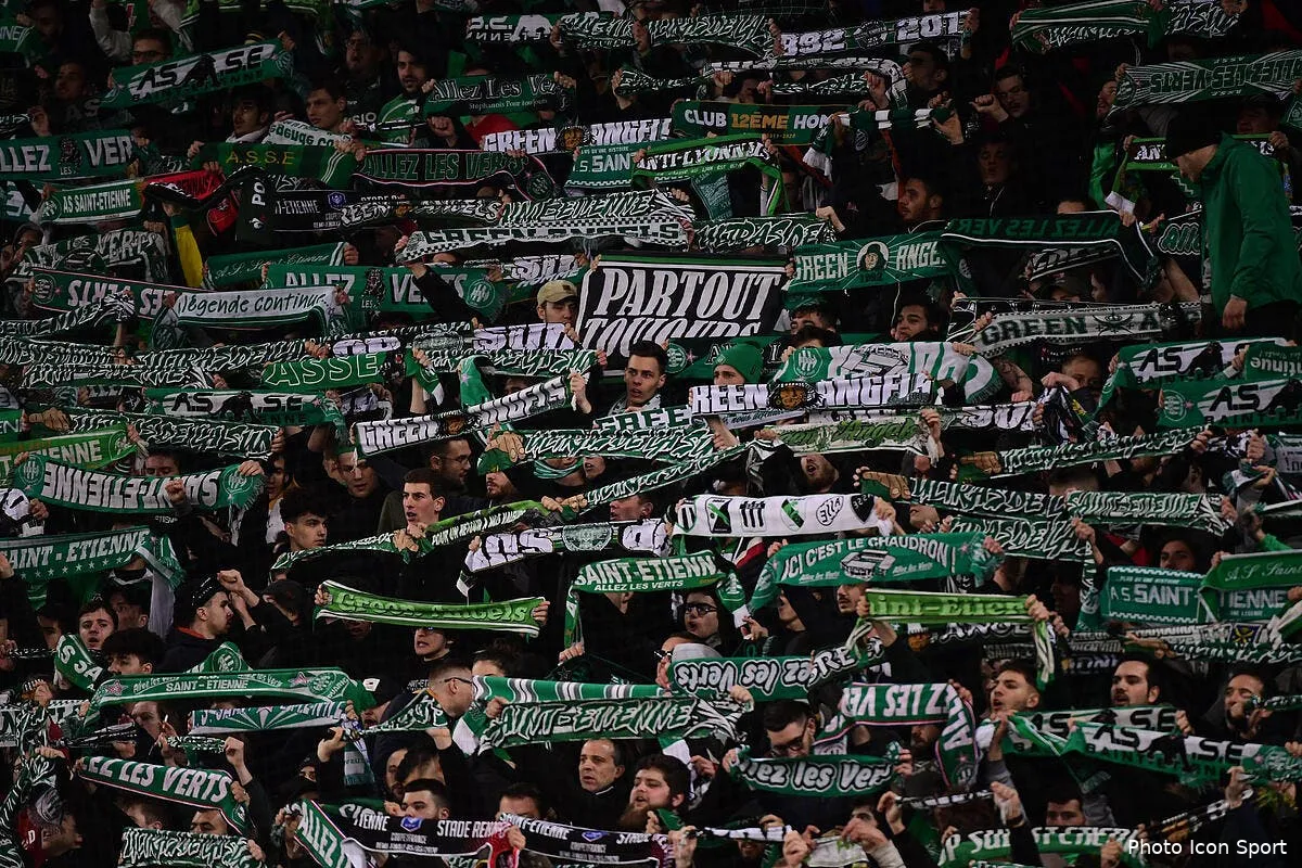 asse les supporters fliques par lyon c est illegal icon winter 05032020122440285429