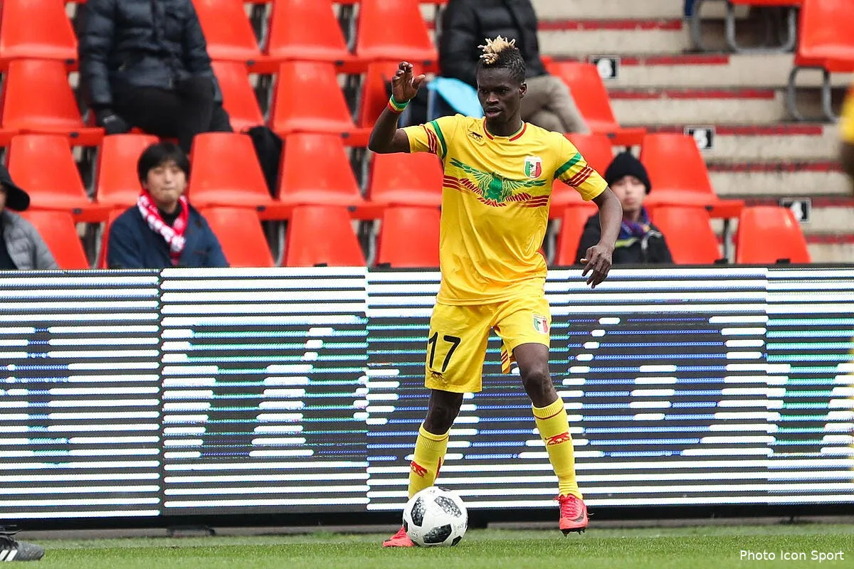 asse les verts coinces sur ce dossier a 3 me au mercato icon fid 230318 08 132242103