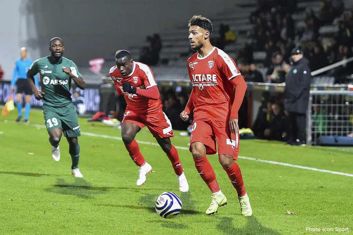 asse les verts ont trouve un accord avec bouanga mais icon adim 271118 34 62256653