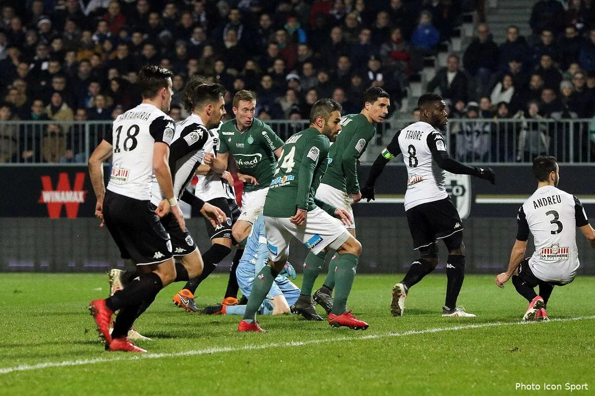 asse les verts sont chauds debuchy pret a manger du lion de l ol iconsport icon lem 170218 06 103210343