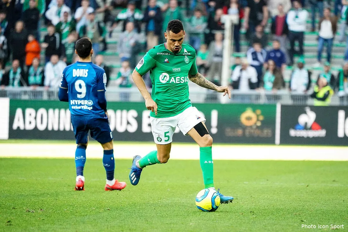 asse luis fernandez voit la vie en rose pour les verts icon 200223p57300279245