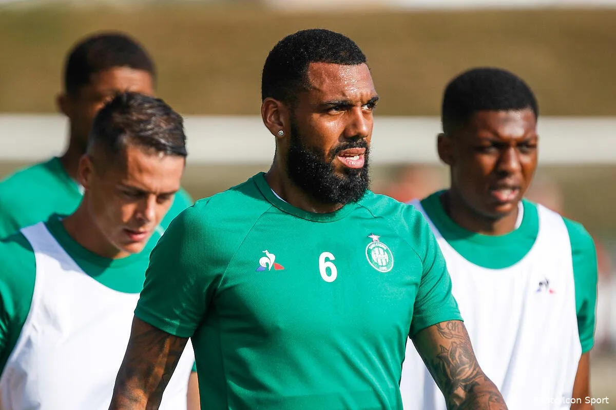 asse m vila agite le mercato pas de panique a saint etienne icon bia 090719 22 49259897