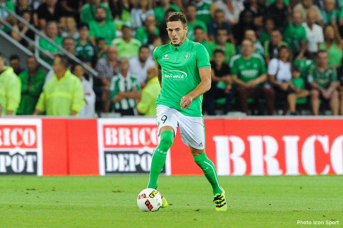 asse nolan roux dement une relation avec pamela anderson iconsport jpt 250816 93 33185801