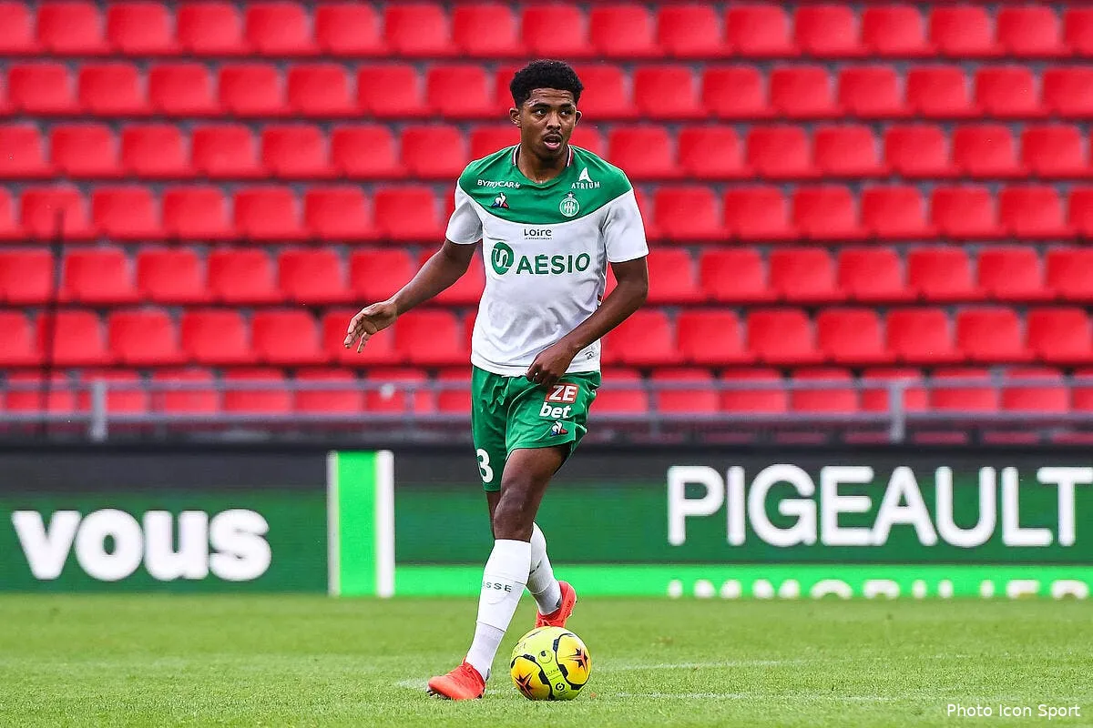 asse offre en or violences et insultes wesley fofana s en va icon bap 120820 93 253293869