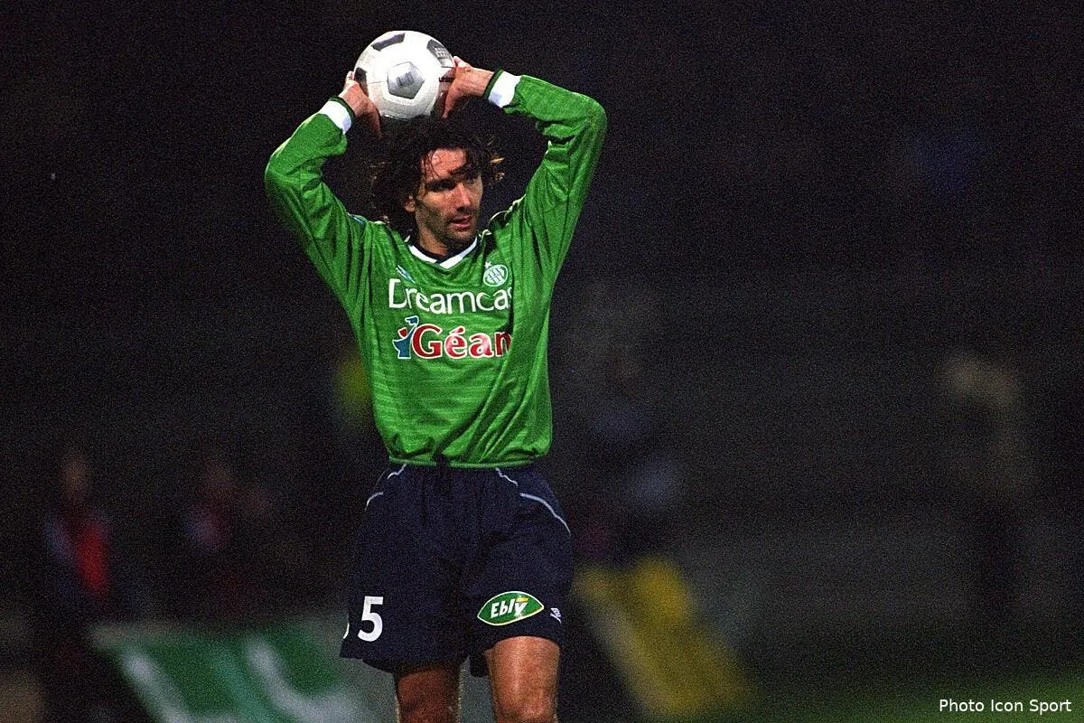 asse ol ca ne sort pas du cadre du terrain souligne carteron iconsport ban 211200 86 1244829