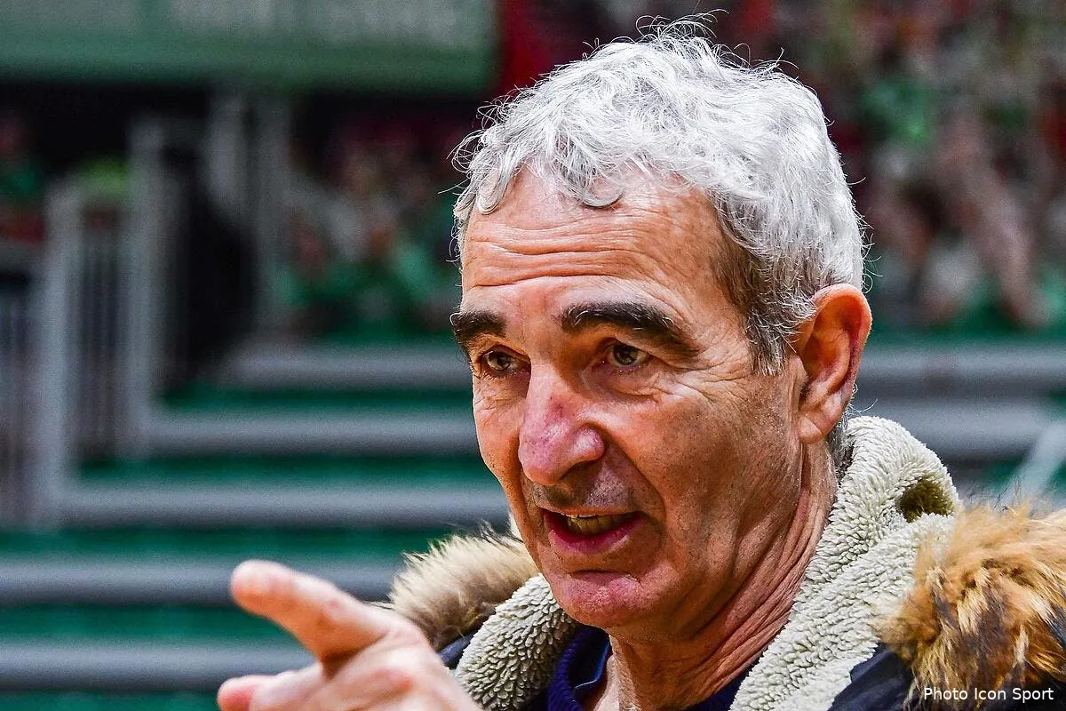 asse ol raymond domenech tremble pour son lyon icon bap 080318 93 14242303