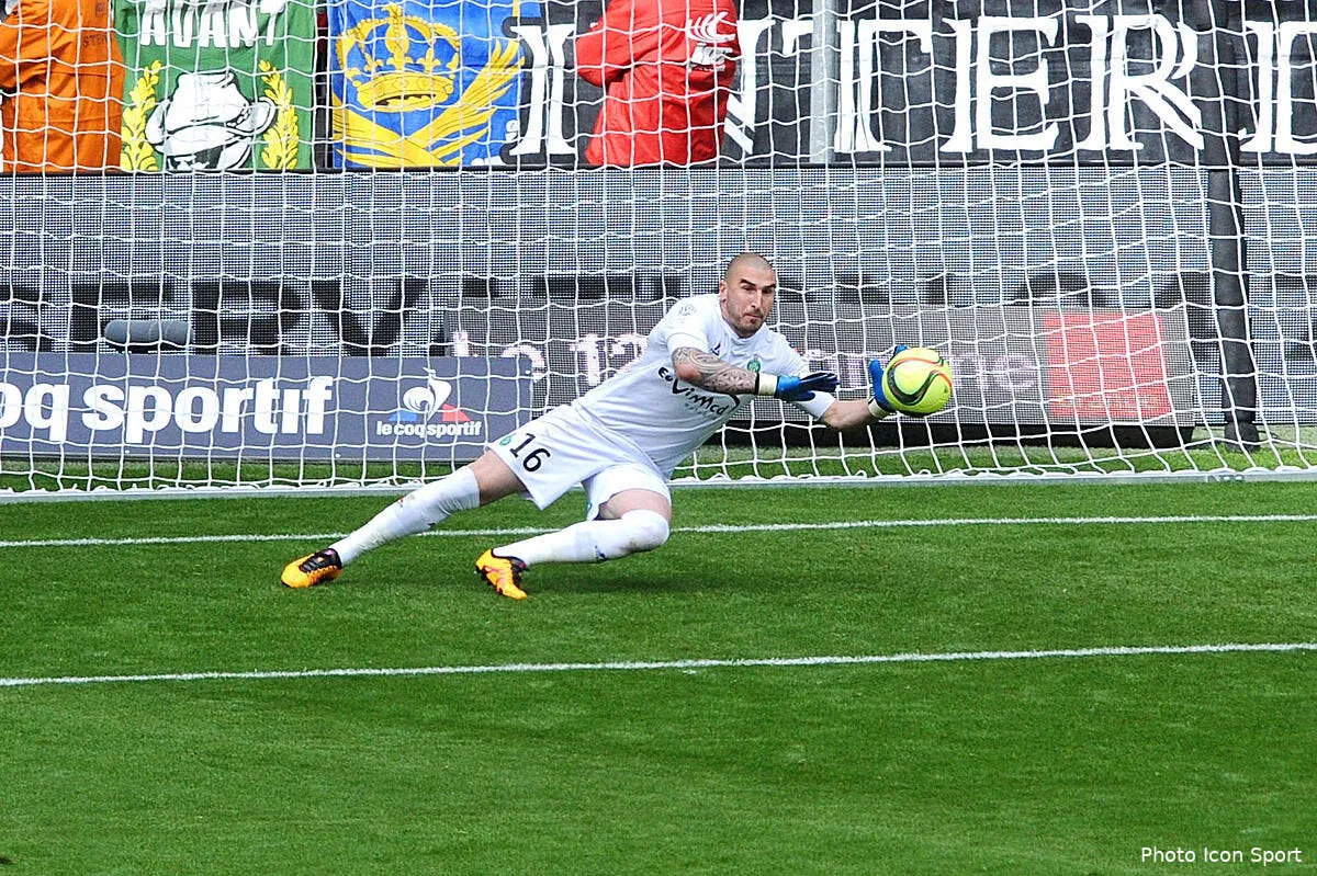 asse pour pierre menes saint etienne c est le neant sauf ruffier iconsport jpt 300416 05 11141450