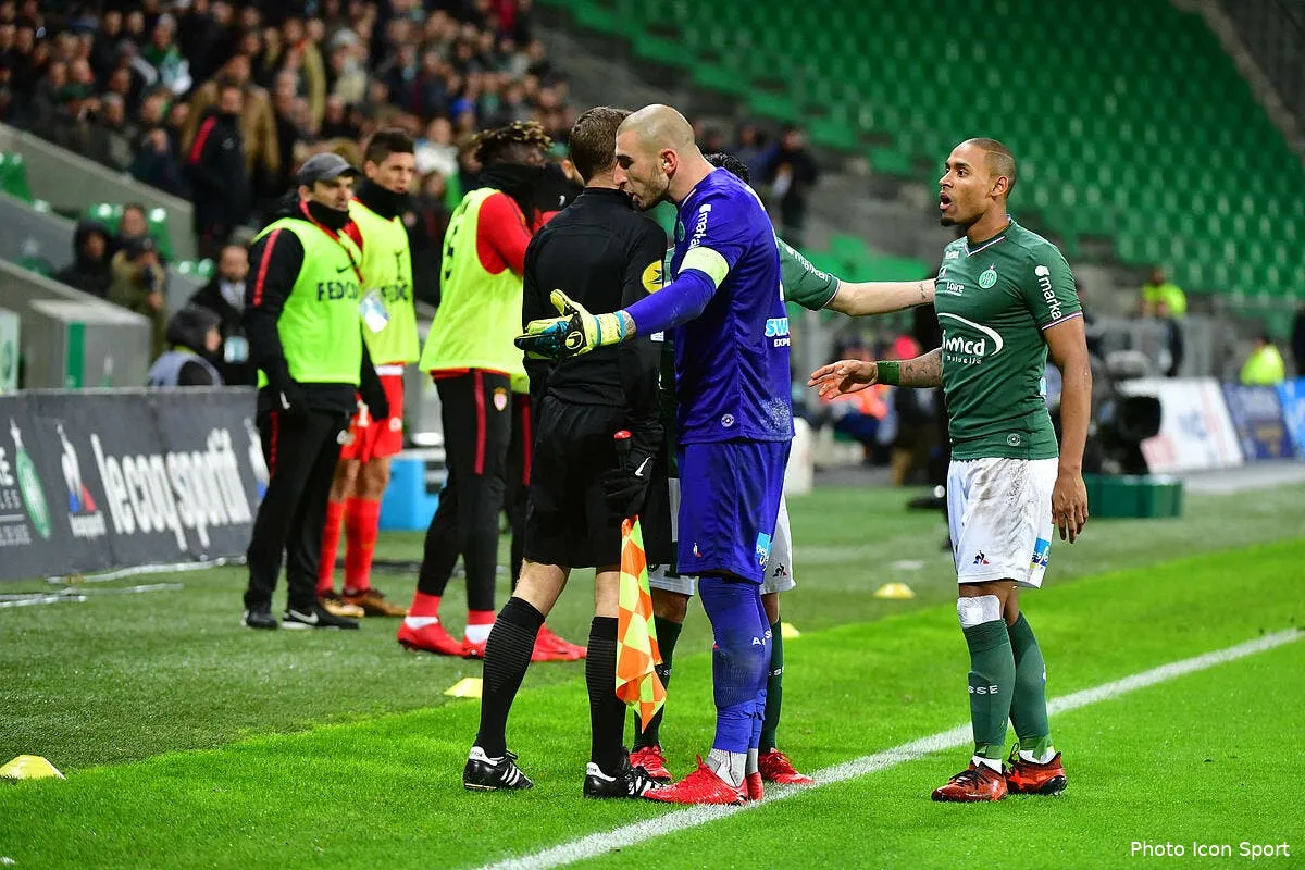 asse ruffier un premier rouge en carriere oui mais pourquoi iconsport icon win 151217 01 32608203439