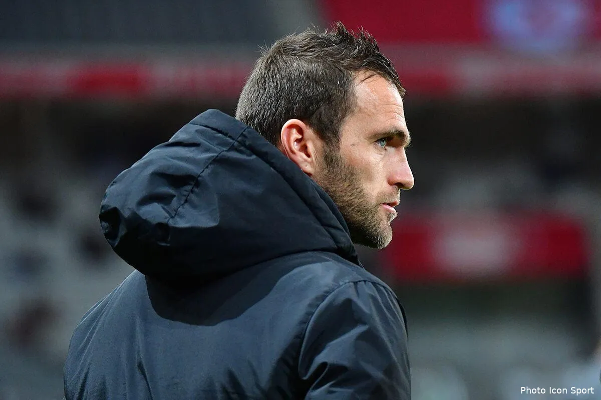 asse sable le coach sans diplome a pris la mouche sable 1200603