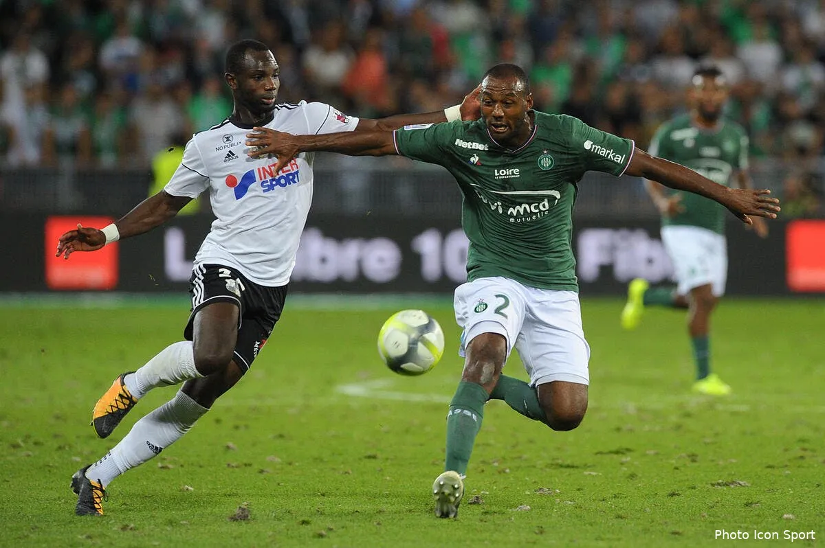 asse sainte est chaud bouillant sur ce buteur a 13me icon fer 190817 10 25226931