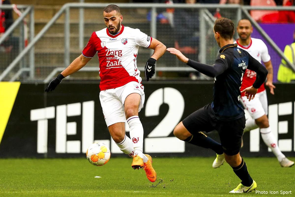 asse tannane met le feu a utrecht il va se faire virer icon 13459759244041