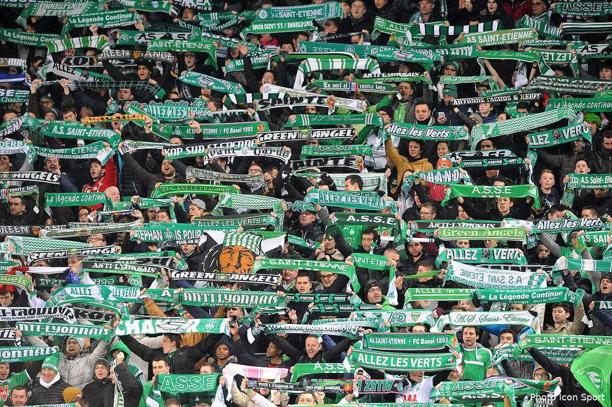 asse un couple de fans fait 700km pour que leur enfant naisse a sainte iconsport jpt 180216 05 09143702