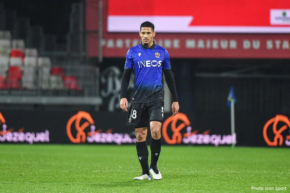 asse un pret pepere en bas de tableau saliba dit non merci saliba 4 303735