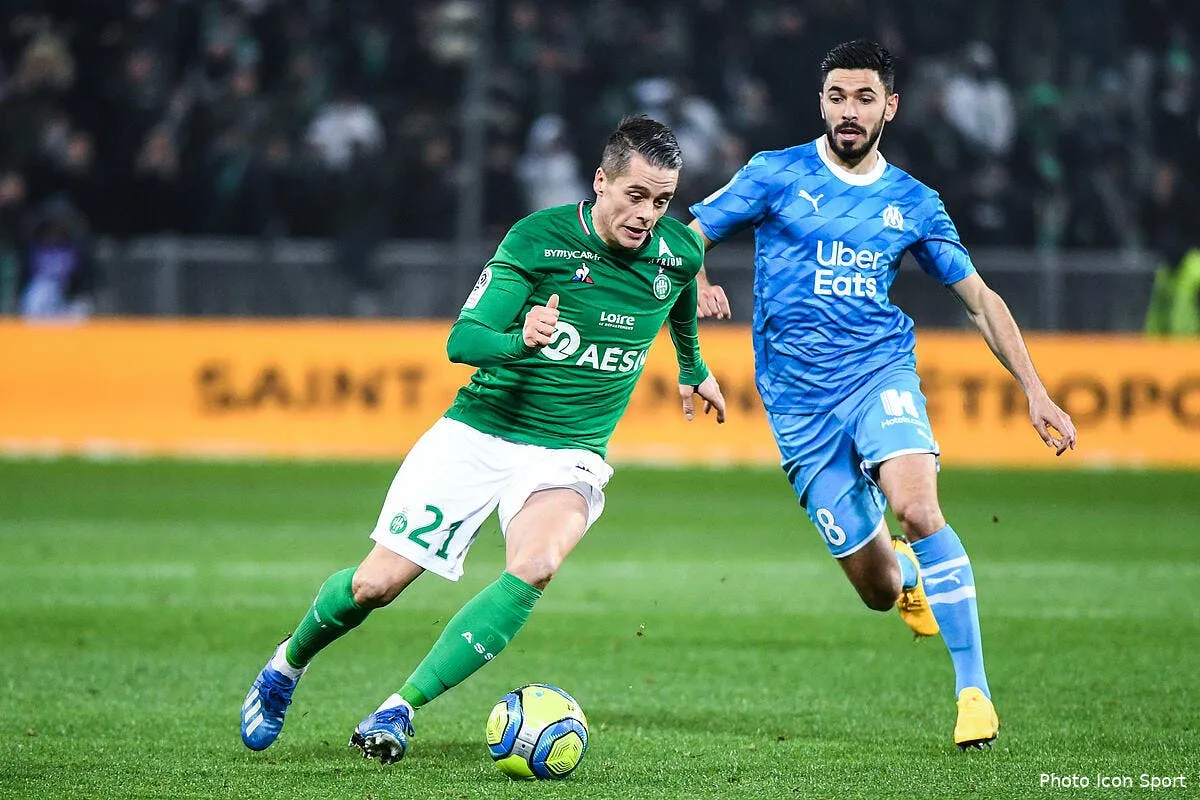 asse un soldat de puel vers la sortie au mercato icon dib 050220 11 49284059