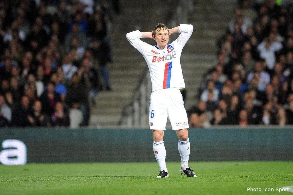 aston villa va revenir a la charge pour kallstrom 70060 17974