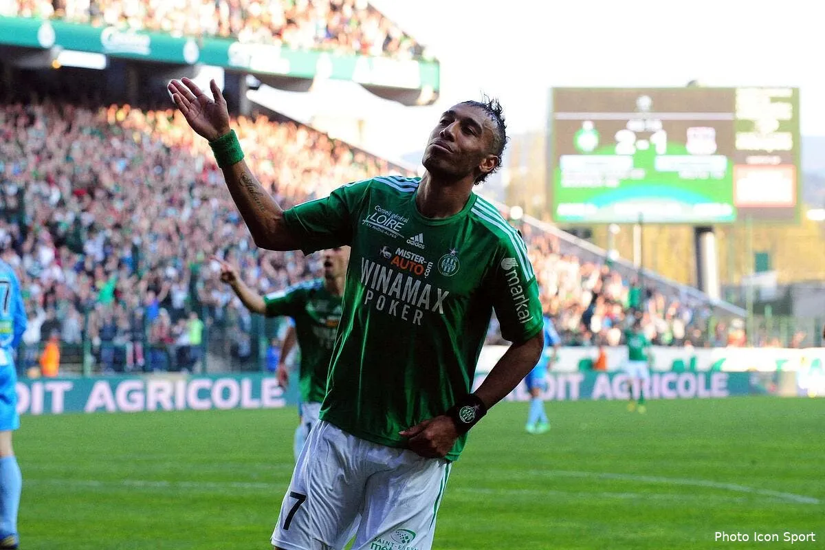 aubameyang n oublie personne a l asse iconsport jpt 240413 01 0960817