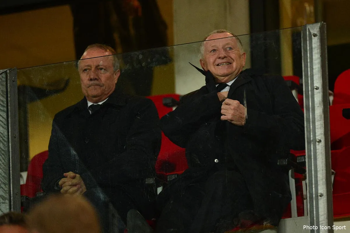 aulas a failli en prendre une d un adjoint de furlan iconsport win 301015 01 482124403