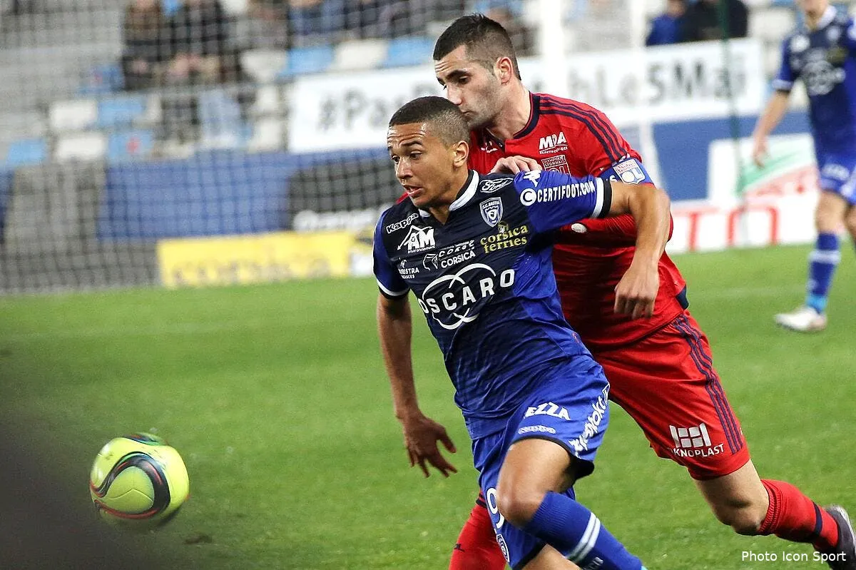 aulas accuse bastia le terrain l arbitre et l ol iconsport mae 300116 05 06132261
