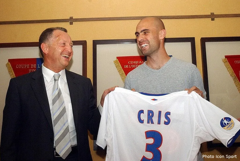 aulas compte encore sur cris a l ol 53956 8373