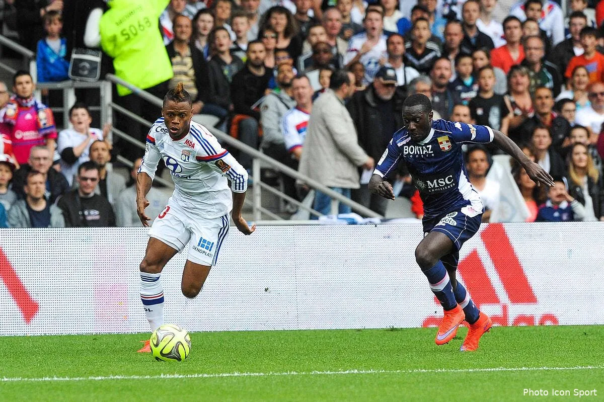 aulas dement vouloir vendre njie au mercato iconsport jpt 020515 08 22117125