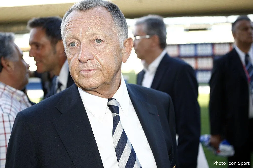 aulas est fan du president platini 69032 17067