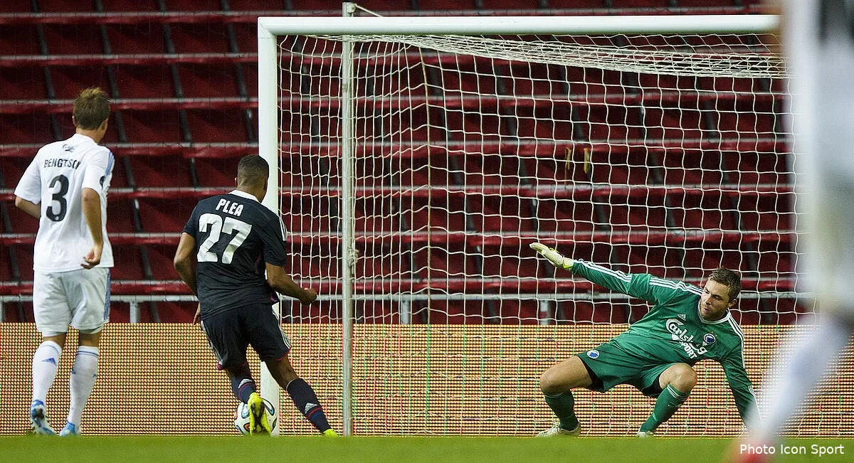 aulas ferme la porte a un depart de plea au mercato iconsport frt 150714 02 0187543