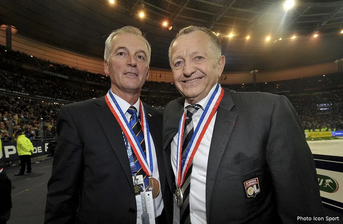 aulas l affirme l ol ne snobera pas l europa league iconsport ppp 280412 95 0434389
