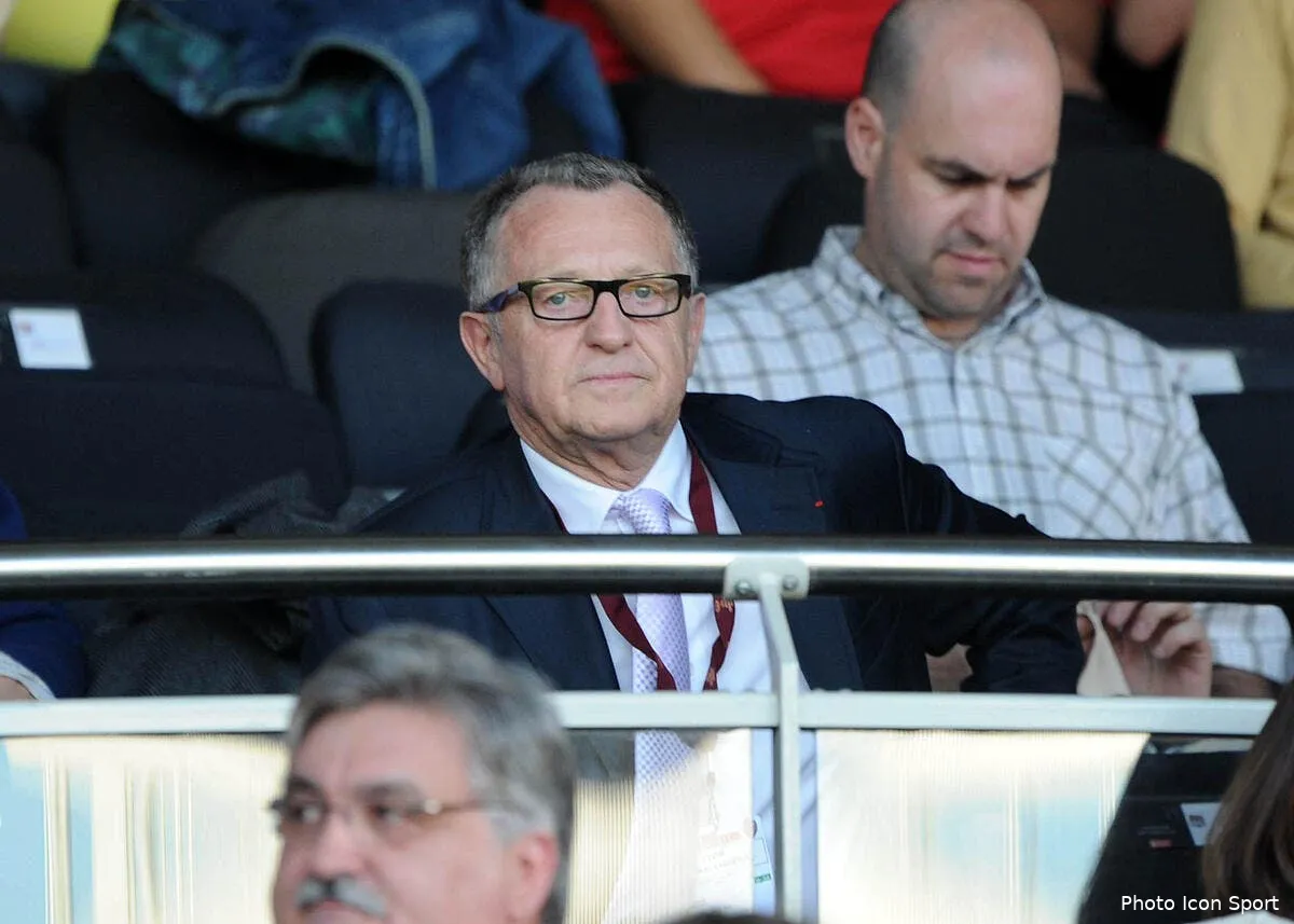 aulas la joue fair play avec l om iconsport jpt090411 01 0919138