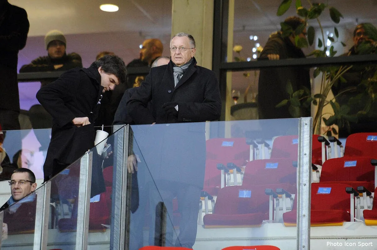 aulas met la pression sur l ol avant reims lyon iconsport noe 120113 06 3853629