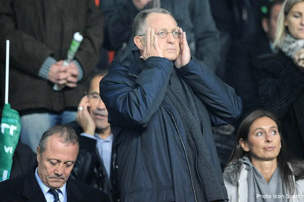 aulas sort de ses gonds a monaco 45614 6809