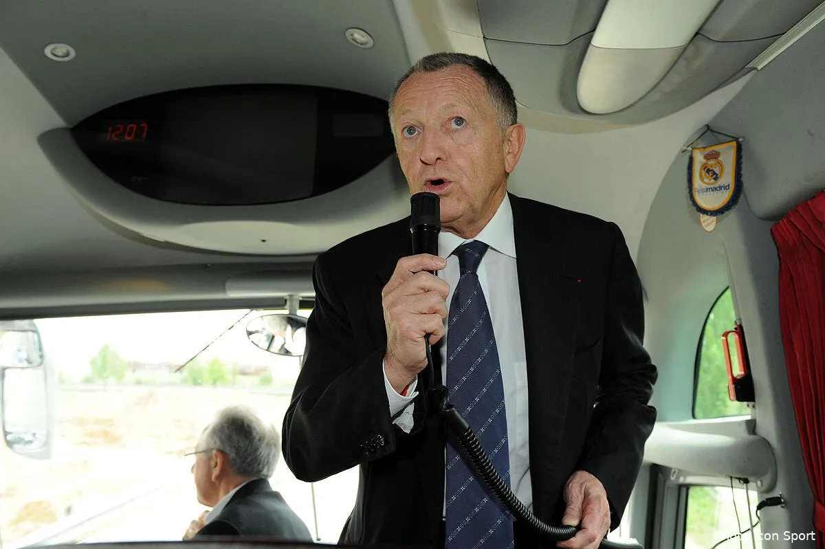 aulas sort sa calculatrice et annonce la couleur pour le mercato iconsport jpt 020512 01 1135069