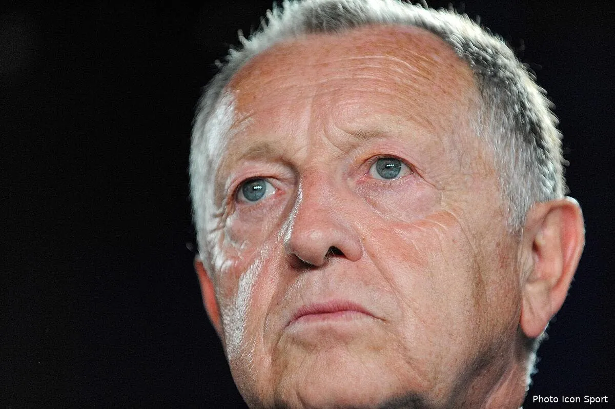 aulas un peu contrarie par une decision prise dans son dos iconsport jpt 010615 09 34114161