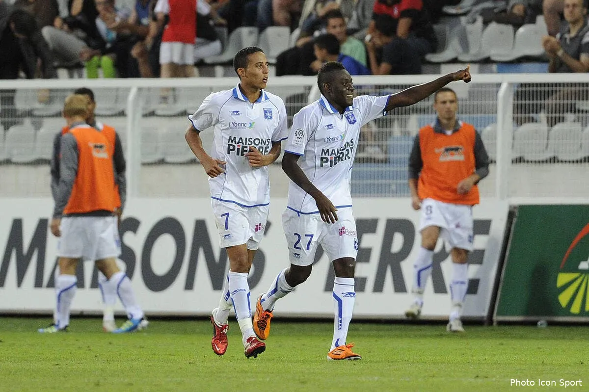 auxerre deroule mais ne s enflamme pas iconsport gad 270811 03 0923908