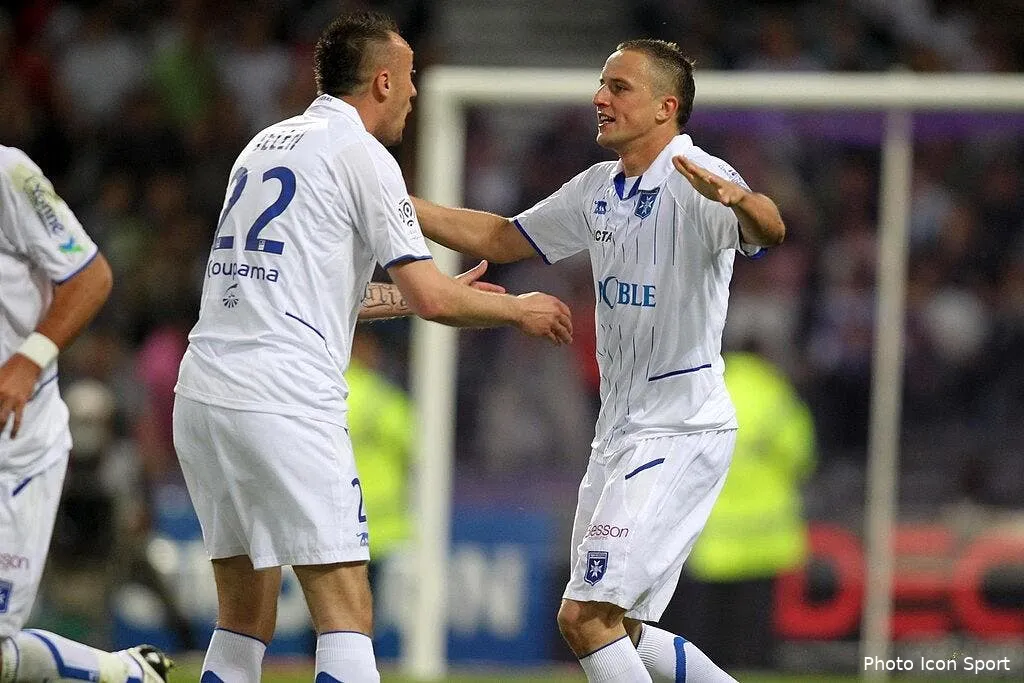 auxerre jouera une finale pour le maintien face a lens 70309 18184