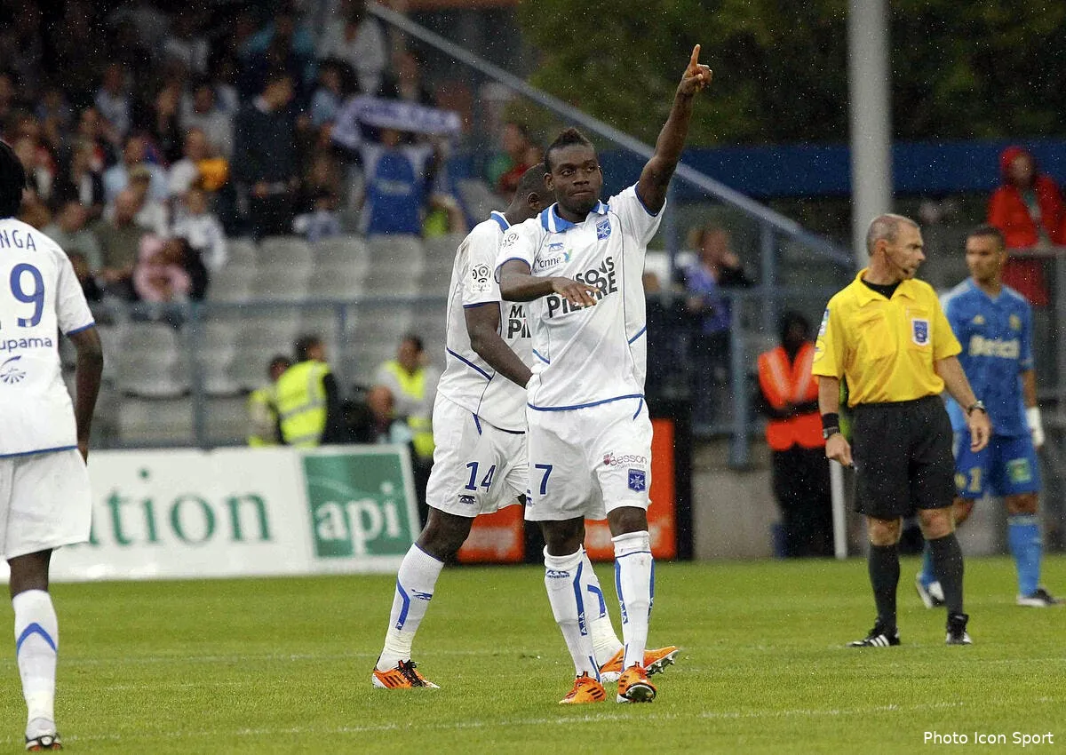 auxerre l avoue l om reste un adversaire redoutable au velodrome iconsport lai 140811 63 8034945