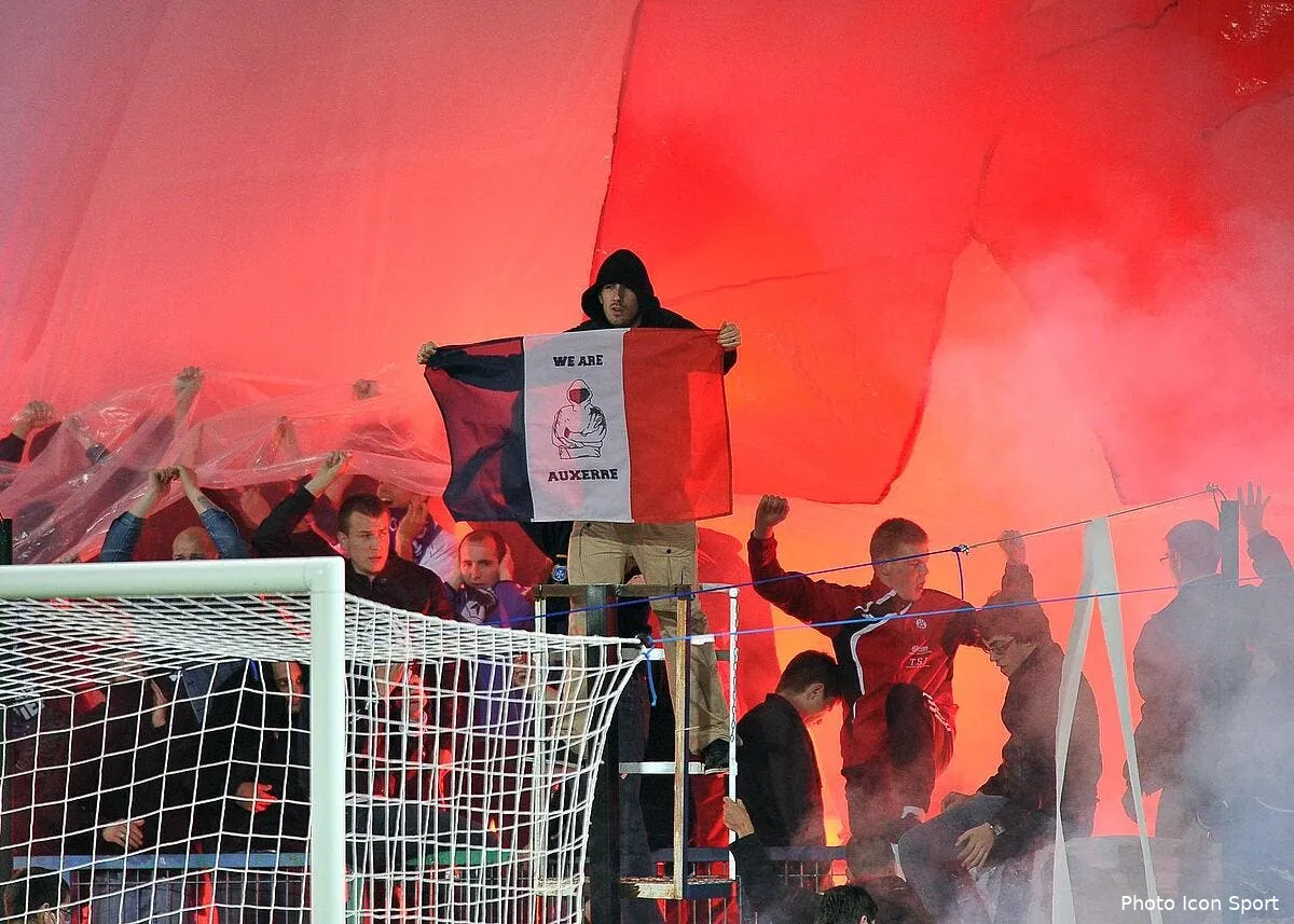 auxerre prend deux matchs a huis clos iconsport ppp 200512 31 0836477