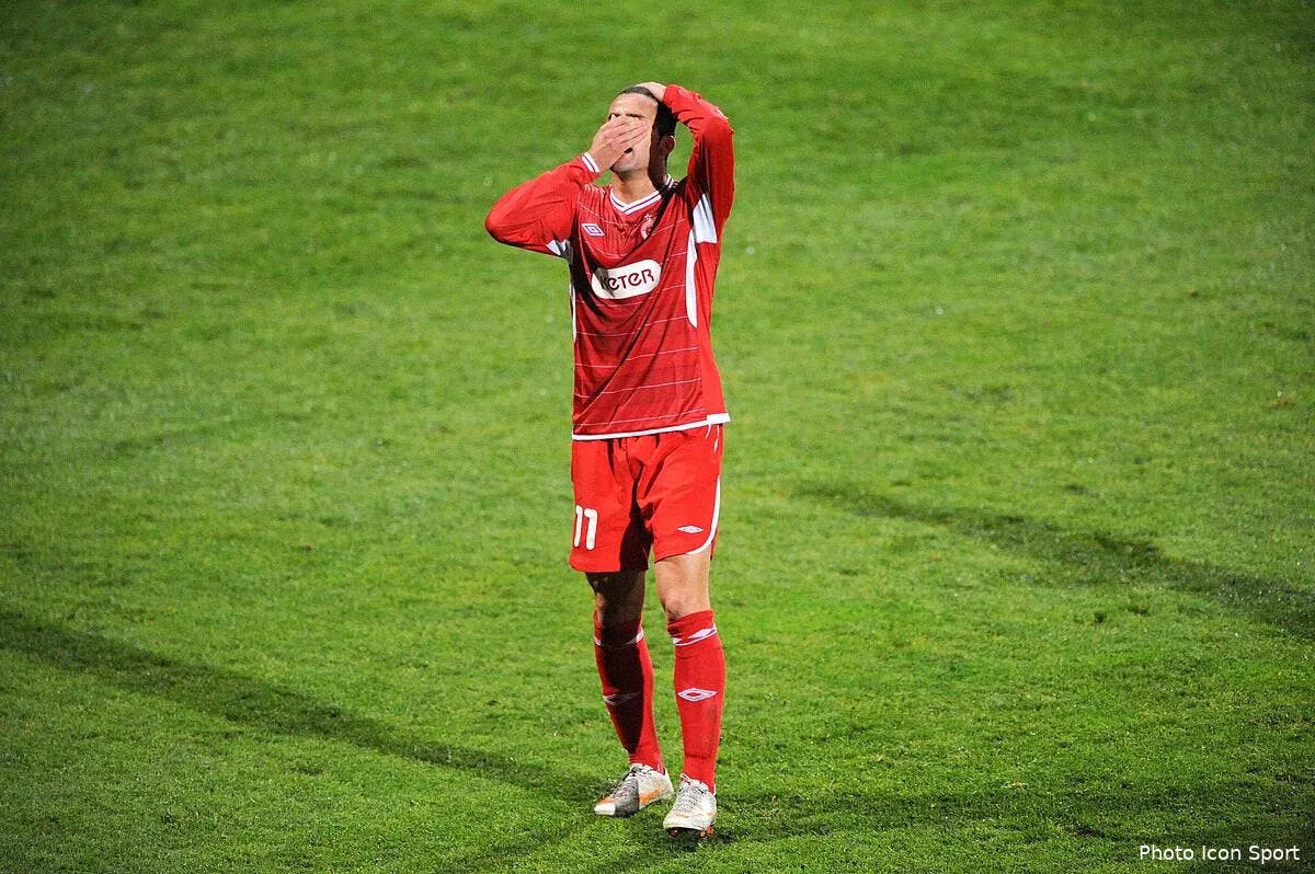 auxerre se fait preter ben sahar iconsport jpt 071210 05 1821563