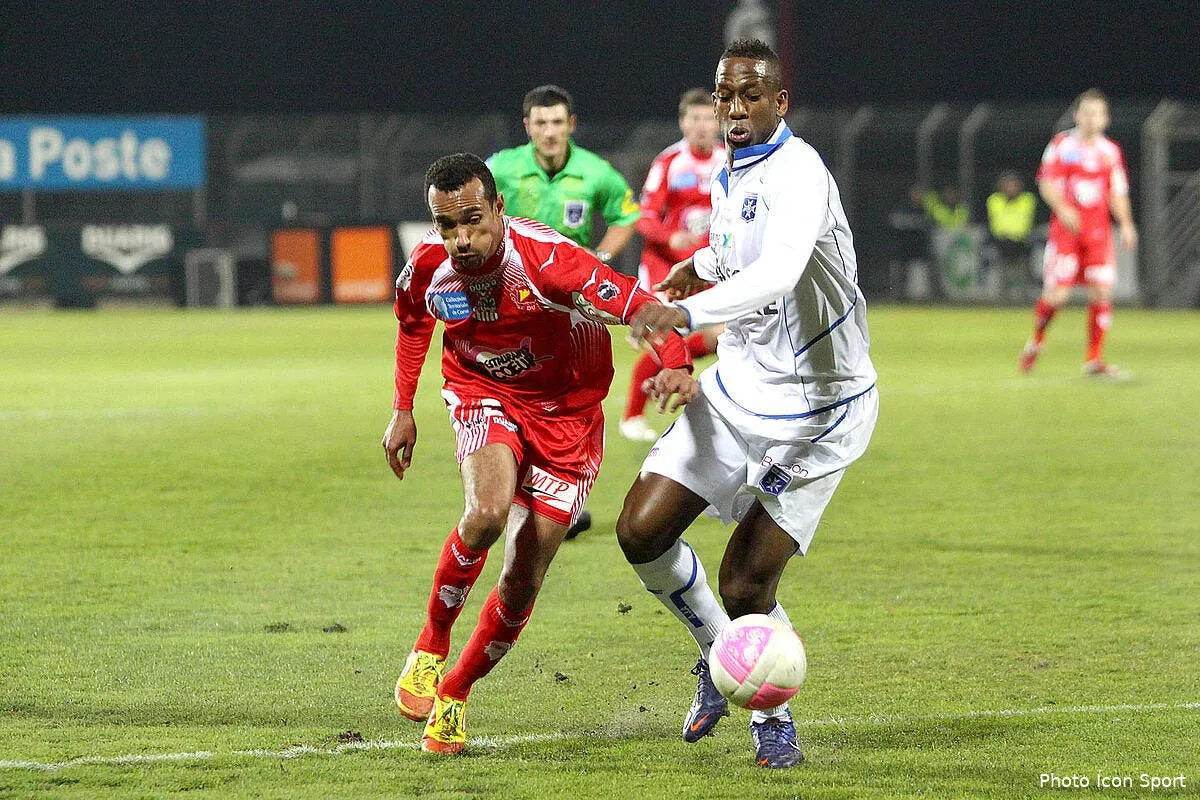 auxerre touche le fond et la crise continue au29879