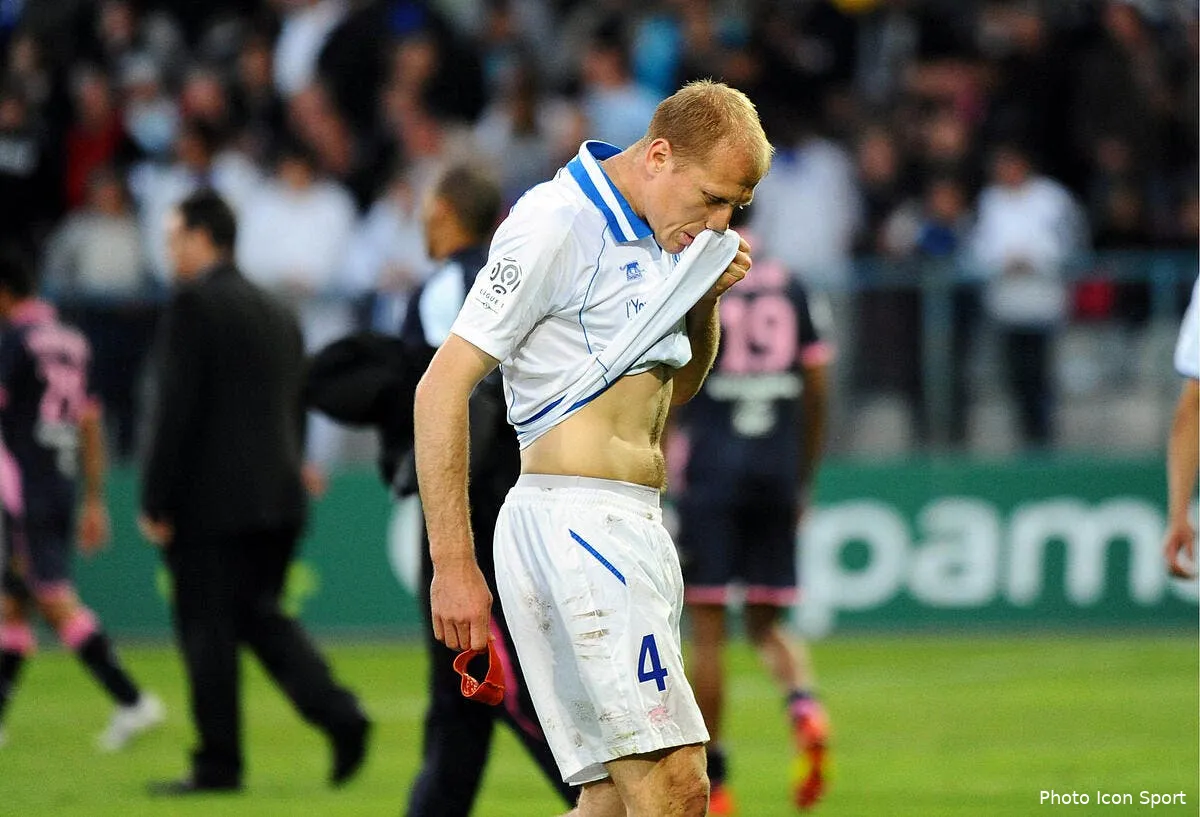 auxerre un suicide incroyable auuu34719