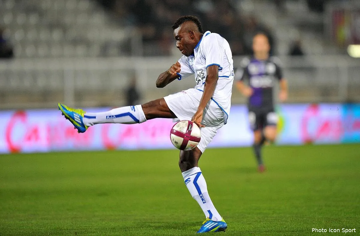 avant l ol et le psg auxerre ne fait pas le malin iconsport win 061111 23 0727542