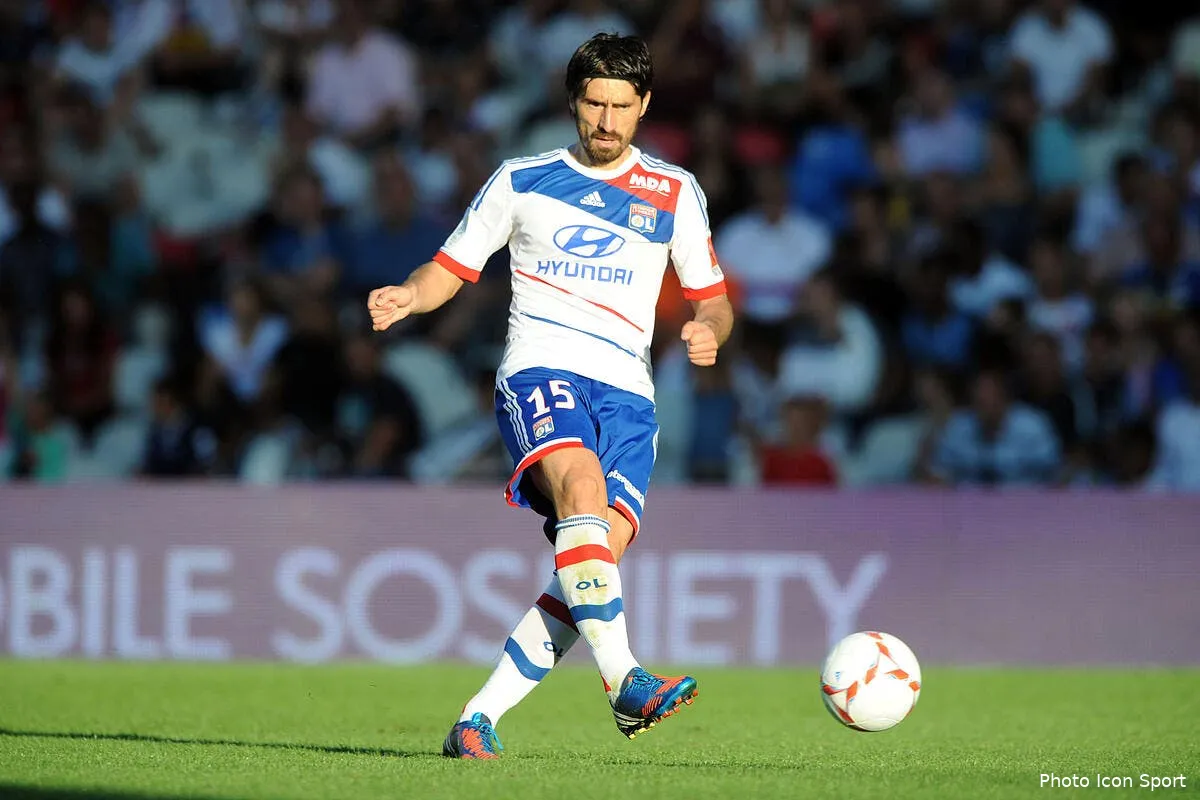 avec bisevac l ol a recrute un joueur coquin mais pas tricheur iconsport jpt 160912 08 6141937