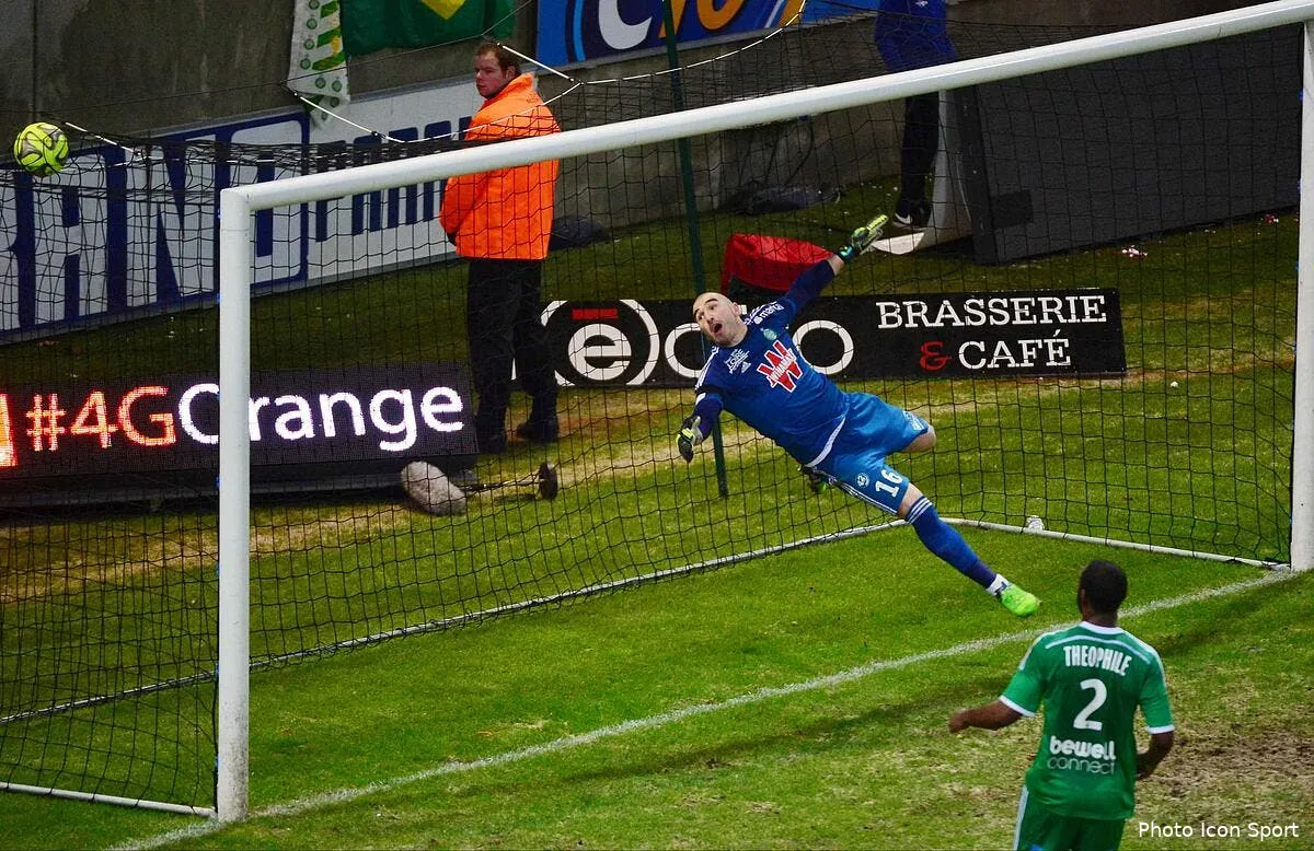 avec ruffier reims est tombe sur un os iconsport win 100115 04 21101321