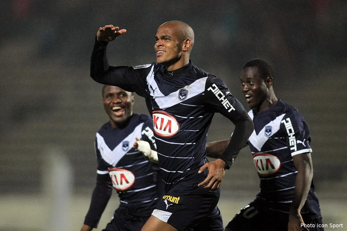 avec une defense bordeaux peut voir loin iconsport blo 041211 77 2528483